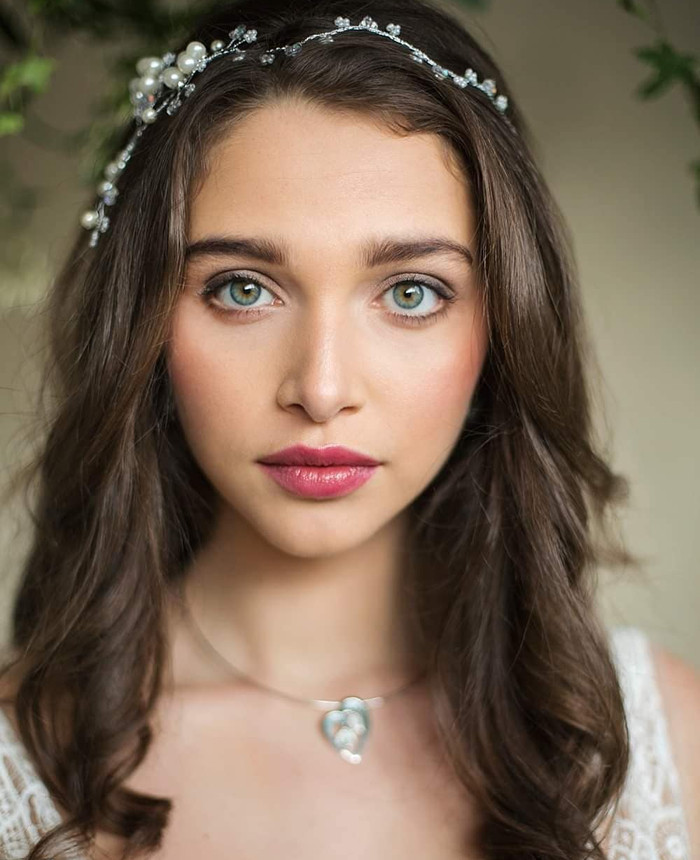 Traditional bridal makeup and hair